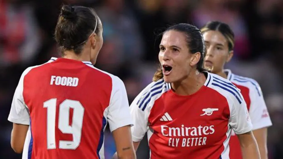Australia international Caitlin Foord (left) scored four goals against Rangers