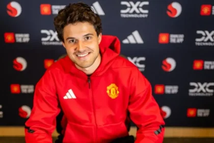 Manchester United's new goalkeeper Senne Lammens signed up on Monday