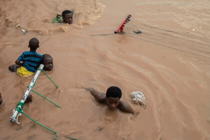 Accra flood disaster in heartbreaking scenes