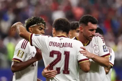 Spain beats France