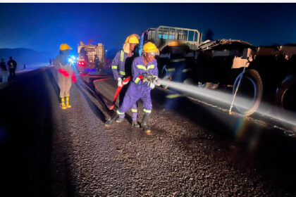 2 killed, 8 injured after commercial bus crash