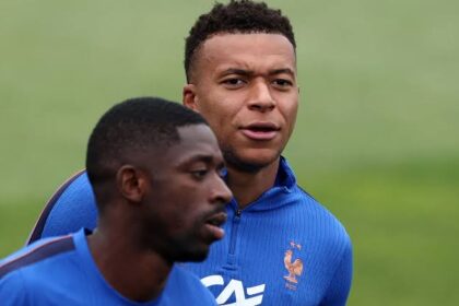 France teammates Kylian Mbappé and Ousmane Dembélé.